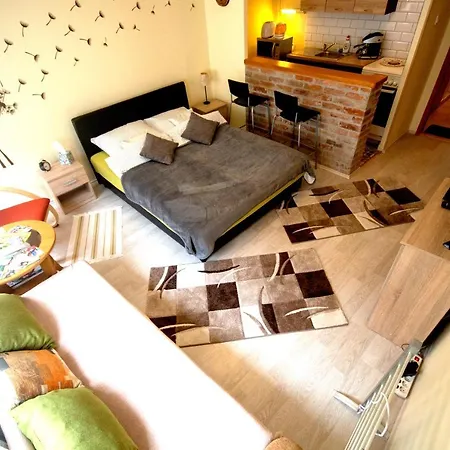 Four Seasons Apartman