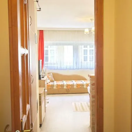 Four Seasons Apartman Apartment